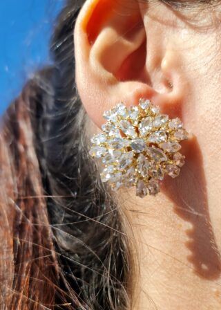 GOLD GLAMOUR EARRINGS